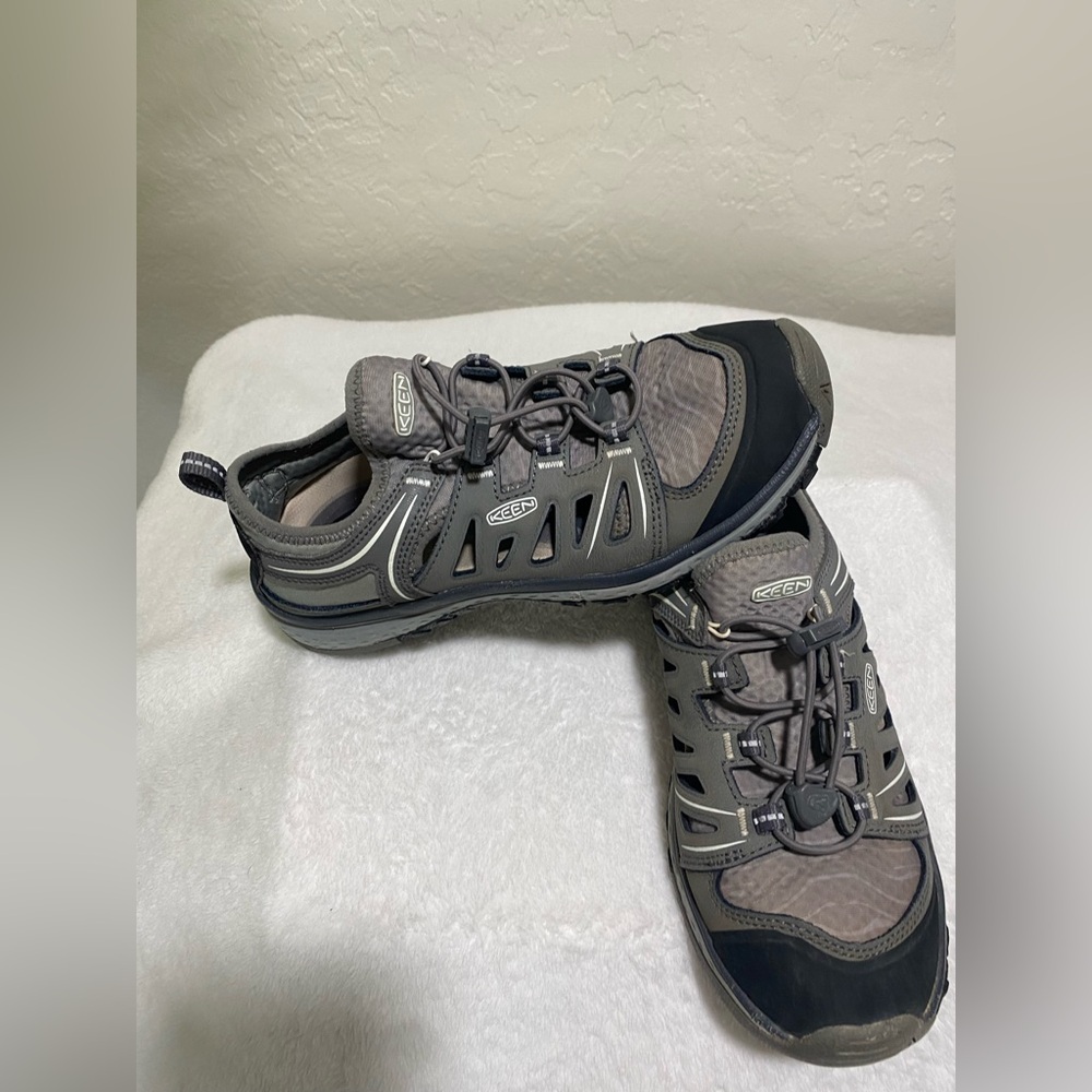 Keen Women’s Black and Gray Hiking Shoes Size 7.5 - Picture 7 of 7
